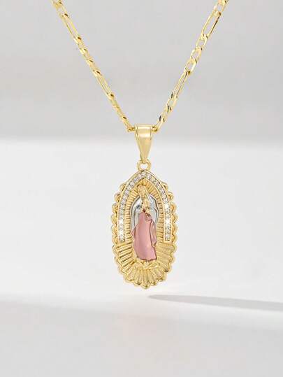 1 pezzo Collana con pendente retrò della Madonna di Guadalupe, catena cubana da 60 cm + doppi punti luce in zirconia cava, unisex (adatta a tutti). L'immagine della Madonna di Guadalupe è il simbolo della fede cattolica ortodossa che soddisfa le esigenze di abbigliamento quotidiano dei credenti ed è un regalo sincero per la Prima Comunione/Battesimo. Lavorazione raffinata (stile senza tempo)