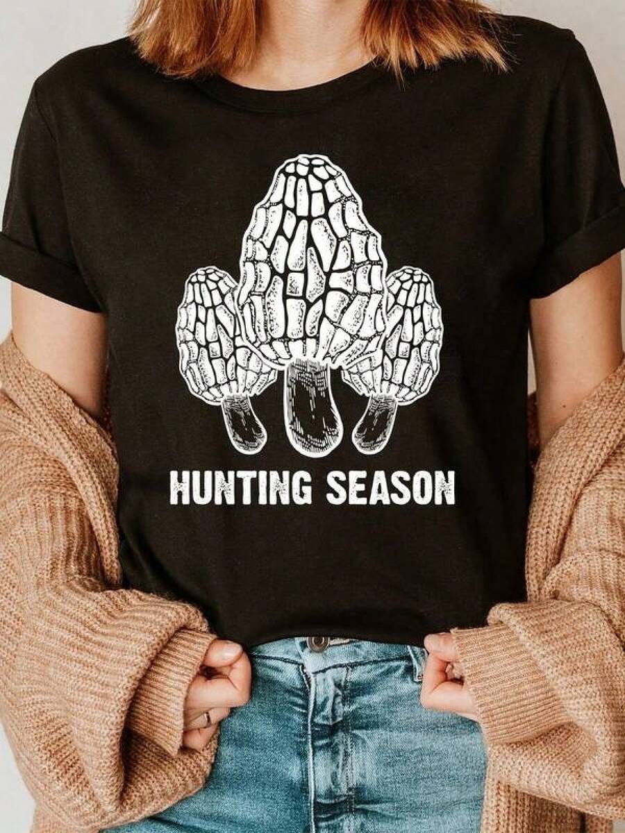 1pc Camisetas Para Mujer T-shirt única con diseño en  de temporada de caza con setas y estilo y2k perfecta para amantes de la naturaleza y la moda urbana ideal para combinar en cualquier ocasión Camiseta De Manga Corta De Algodón - Negro - Ver 1