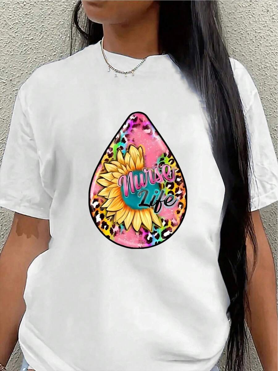 Camiseta de manga corta, ligera y duradera, con un vibrante diseño de girasol, es perfecta para salidas informales o para relajarse en casa, garantizando comodidad y estilo para el uso diario.women's shirts - Blanco - Ver 1