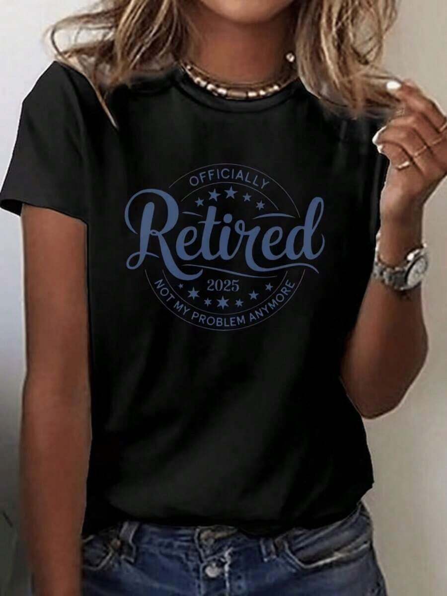 Official 2026 Retirement Anniversary Print T-Shirt | Casual Short-Sleeved Crew Neck T-Shirt, Comfortable And Stretchy Fabric, Machine Washable, Ideal For Retirement Parties And Everyday Wear. Women's Blouses > Clothing - 黑色 - 查看 1