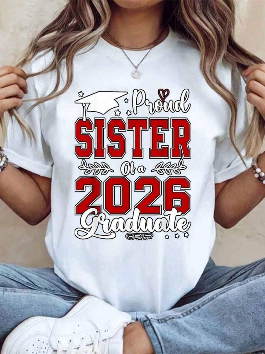 "Proud Sister Of A Class Of 2026 Graduate" T-Shirt, Graduation Gift For Siblings, Family Celebration Outfit, 220g - Urban Vintage Style, Unisex, 100% Pure Cotton Short Sleeve T-Shirt - 白色 - 查看 1