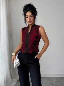 Blusa con cuello en V, estampada y sin mangas con cierre a media altura - Multicolor 9 - Ver 4