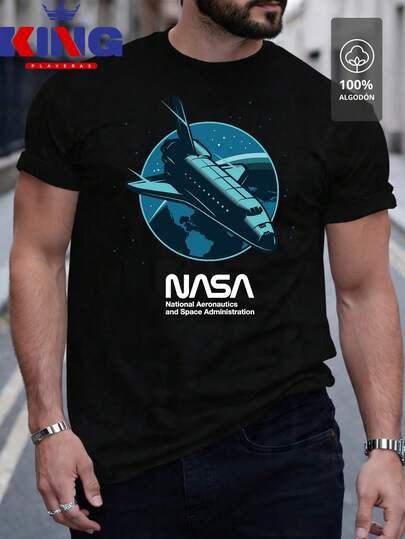  Playera para Caballero 100% algodón de excelente calidad, esta playera garantiza una suavidad excepcional al tacto, cuello redondo con estampado "NASA WHITE Space Shuttle Earth Orbit" al frente
