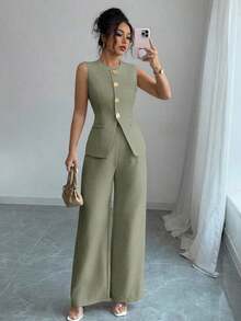Elegant 2-Piece French Style Set With Flower Design Button For Leisure/Commuter Wear For Women - Green - View 1