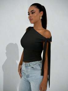 Blusa elegante de mujer con cuello asimétrico y hombro oblicuo con lazo, adecuada para uso diario, citas, salidas, discoteca, fiestas y reuniones - Multicolor - Ver 4