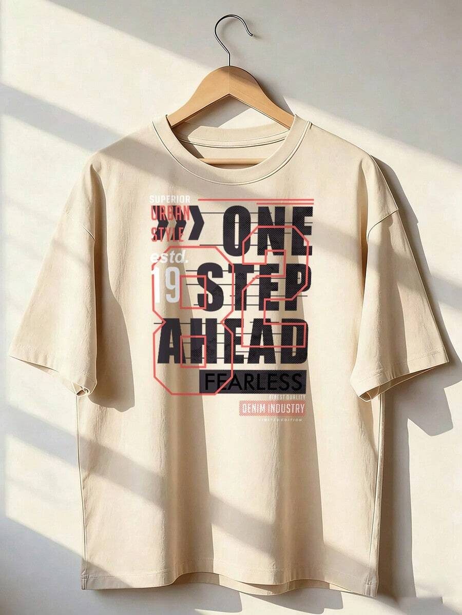 T-Shirt With "One Step Ahead" Text And Urban Graphic Design. Short-Sleeved T-Shirt For Spring And Summer 2026, Made In Mexico, 180 Grams. Cartoon Print, Couple Design, Suitable For Indoor Or Outdoor Wear. Crew Neck, Unisex, Ideal For The Office And Leisure. One-Pack. - APR-P631577SLNDXZGY618 - 查看 1