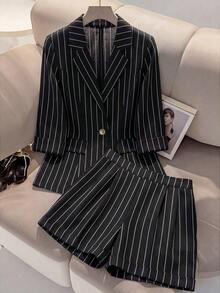 Conjunto de 2 piezas de chaleco sin mangas y pantalones cortos con estampado de bambú y rayas de aspecto de lino, estilo callejero francés elegante y vintage, versátil para negocios, oficina, vacaciones y verano - Blanco y Negro - Ver 1