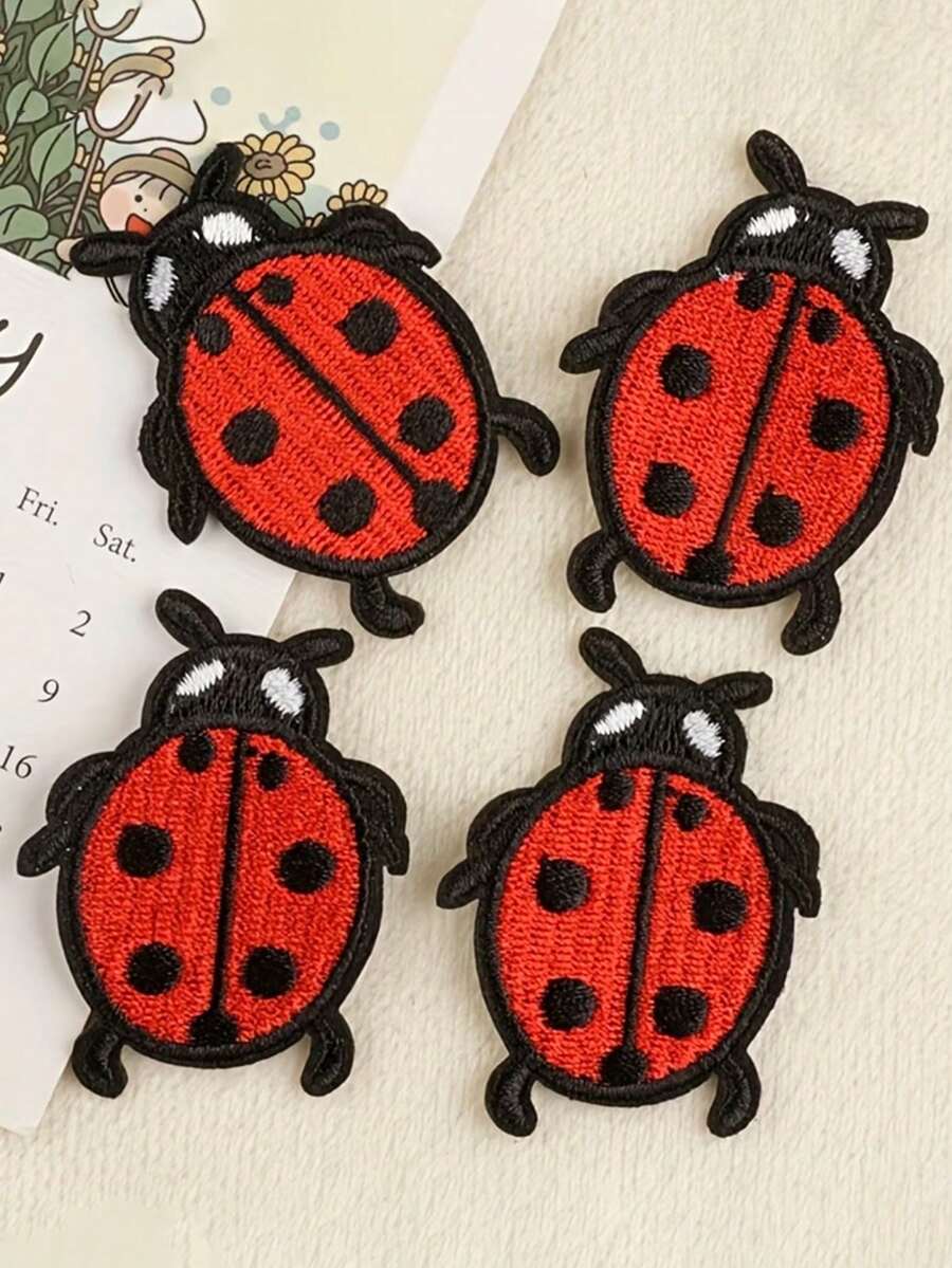 刺繡瓢蟲貼紙，卡通風格燙金，適用於居家裝飾貼紙如衣服、包包、鞋子、帽子等。刺繡裝飾貼紙與服飾配件DIY貼紙。 - A - 查看 1