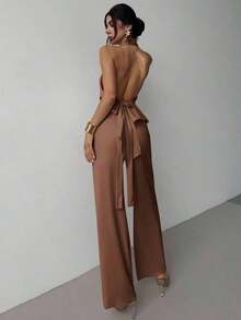 de dos piezas de top sin mangas con cuello en V asimétrico elegante y romántico, y pantalones rectos holgados de color caqui, adecuado para verano, playa, vacaciones - Marrón - Ver 2