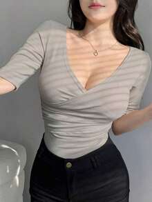 Camiseta de mujer con cuello en V ajustada y sexy, tops para salir en primavera/verano - Gris - Ver 6