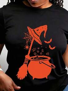 Suave, transpirable y ligera para comodidad durante todo el día. Camiseta de Halloween para mujer - Camiseta con gráfico de bruja, escoba y caldero - Tela suave y lisa para fiesta de disfraces - Camiseta de corte holgado para uso diario en fiestas de Halloween y festivales de otoño - Tallas S-XXL en negro y blanco - Top casual para todo el año. Cuello redondo clásico con un corte relajado que favorece todas las formas del cuerpo y es fácil de combinar con jeans, shorts y leggings. - Negro - Ver 1