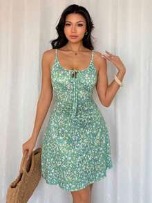 Vestido corto casual sin mangas con estampado floral pequeño para vacaciones y playa - verde menta - Ver 4
