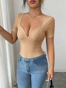 Nuevo lanzamiento de verano 2026: Mono de cuello en V profundo y cuello cuadrado de manga corta, elegante, estilizador, top de base que define la cintura, sexy y versátil para mujeres - Albaricoque - Ver 7