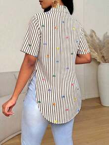 Camisa de mujer de manga corta, ajuste ceñido, con dobladillo curvo dividido, unicolor minimalista, para uso diario y casual en verano - Multicolor 6 - Ver 2