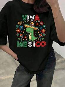 Playera negra para mujer de cuello redondo, manga corta, estampado "Viva México" con dinosaurio kawaii con sombrero charro, flores y maracas, temática patriota y divertida, ideal para fiestas nacionales, uso diario, casual, verano, algodón100% Cotton - Negro - Ver 1