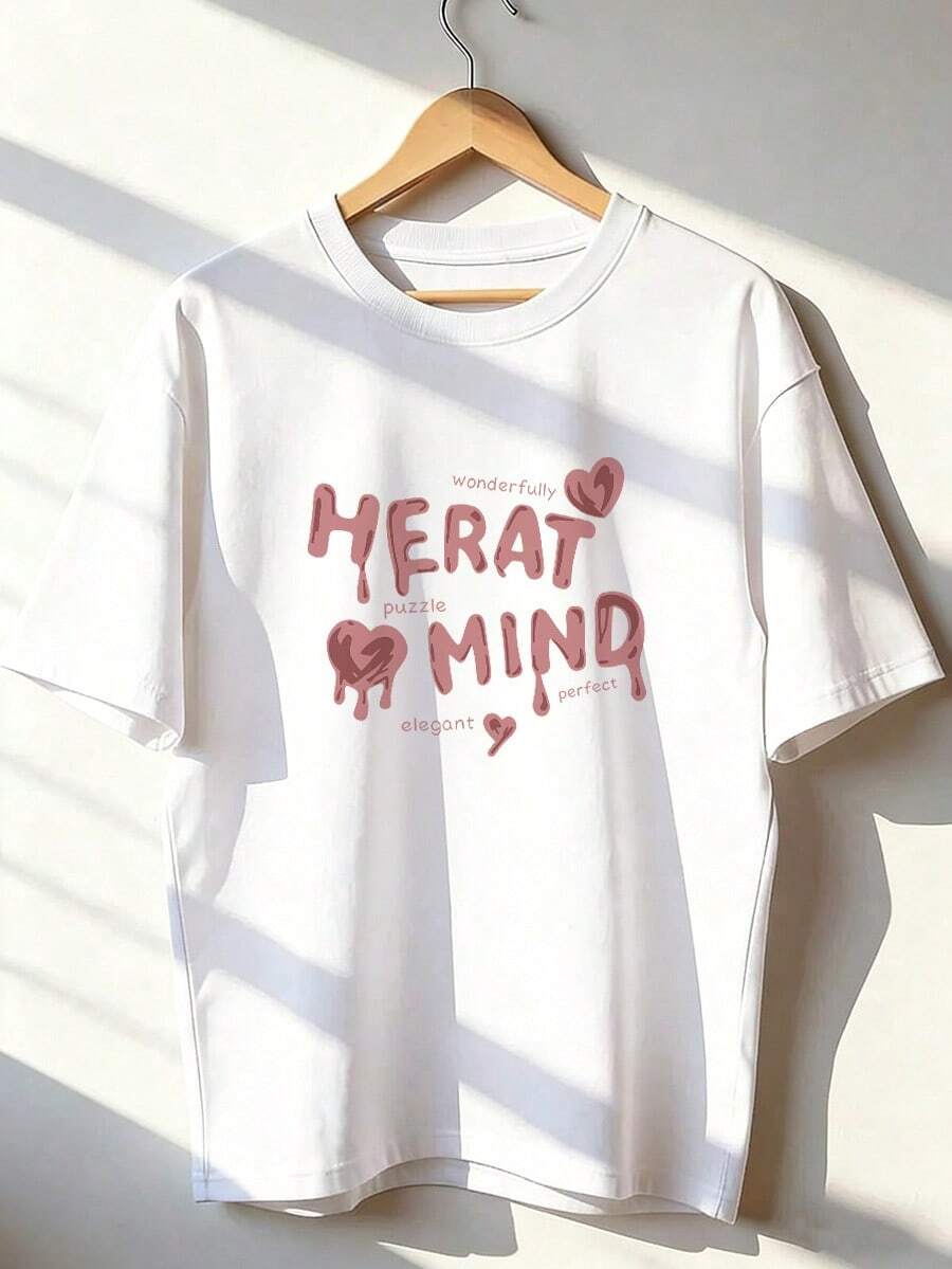 T-Shirt With "HEART MIND" Text And Pink Hearts, Short-Sleeved T-Shirt For Spring And Summer 2026, Made In Mexico, 180 Grams. Cartoon Print, Couple Design, Suitable For Indoor Or Outdoor Wear. Crew Neck, Unisex, Ideal For The Office And Leisure. One-Pack. - WH-P631577SLNDXZGY610 - 查看 1