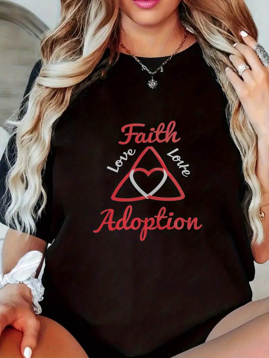 Ropa de talla grande para mujer, camiseta de concientización sobre la adopción para mujeres de talla grande - Camiseta con estampado negro y rojo que simboliza la fe y el amor, adecuada para madres de nacimiento, personas adoptadas y para uso familiar diario - Camiseta casual lavable a máquina, ropa de apoyo, diseño duradero, estilo de cuello redondo, materiales de alta calidad, ropa para personas que adoptan. - Negro - Ver 1
