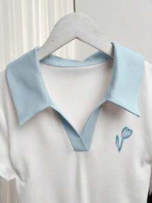 Camiseta casual versátil de mujer con estampado floral, cuello polo y mangas cortas de color contrastante - Azul - Ver 3