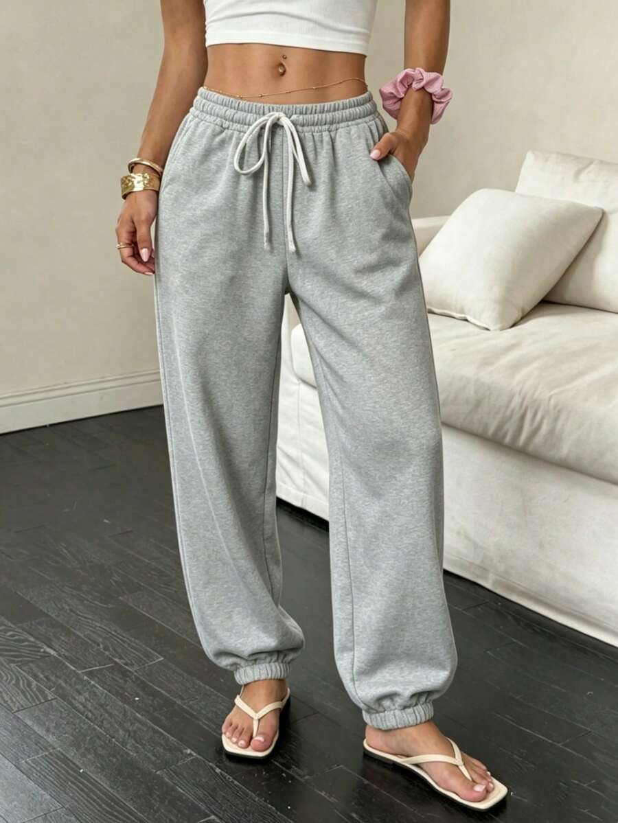 Stylish And Cute Lightweight Casual Pants With Multiple Pockets And Buttons, In A Y2K Style. Suitable For Back To School, Graduation, Clubs, Birthday Parties, Halloween, New Year's, Thanksgiving, Concerts, Gyms, Beaches, Vacations, Business, Everyday Wear At The Airport, Street Style, Teacher's Day, Spring, Summer, Fall, And Winter. - 灰色 - 查看 1