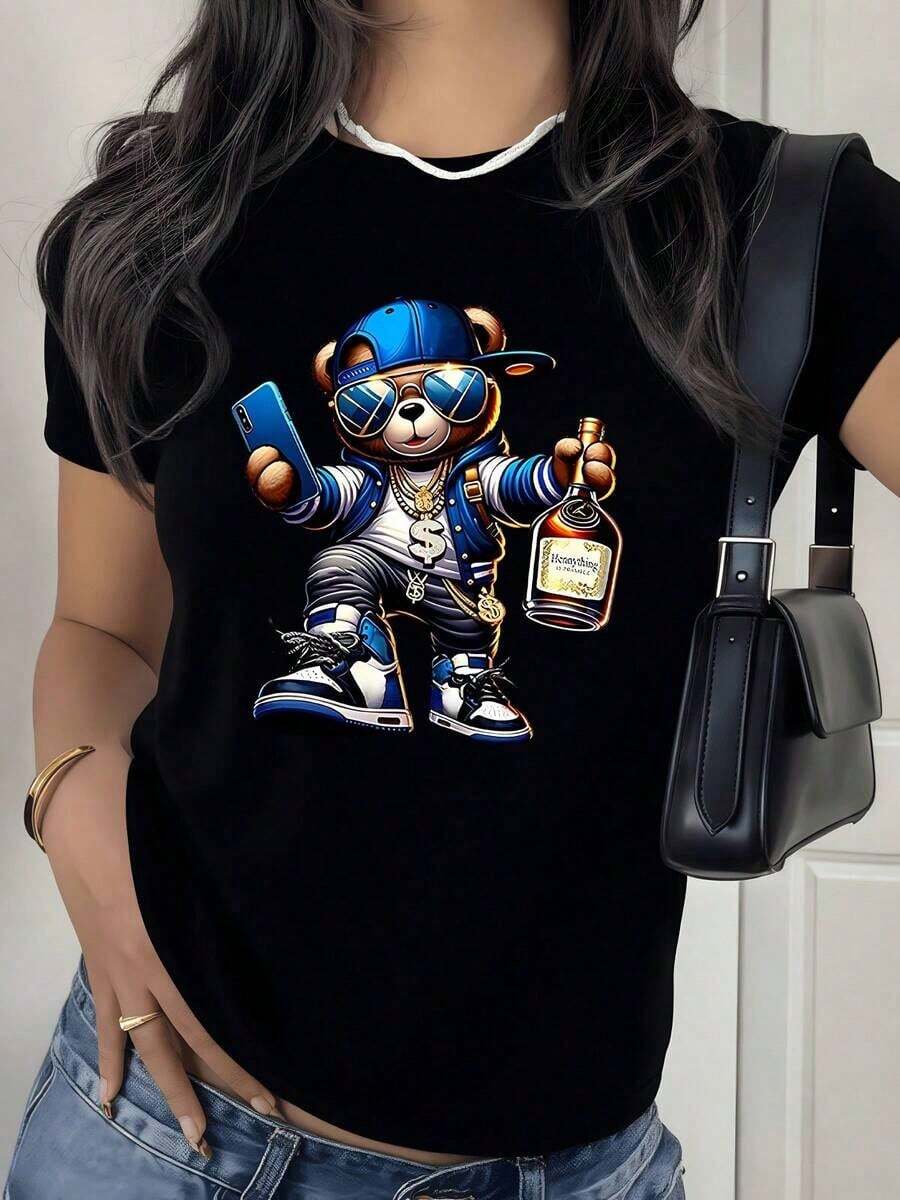 100% Cotton. Bear With Blue Cap, Sunglasses, Gold Chain, Bottle In Hand, And Urban Attitude Symbolizes Modern Confidence. Women's T-Shirt, 100% Soft And Comfortable Cotton. Women's Simple Solid Color T-Shirt, Loose And Slim Fit Casual Short Sleeve - 黑色 - 查看 1