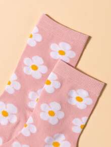 Women's Floral Pattern Mid-Calf Socks - Pink - View 3