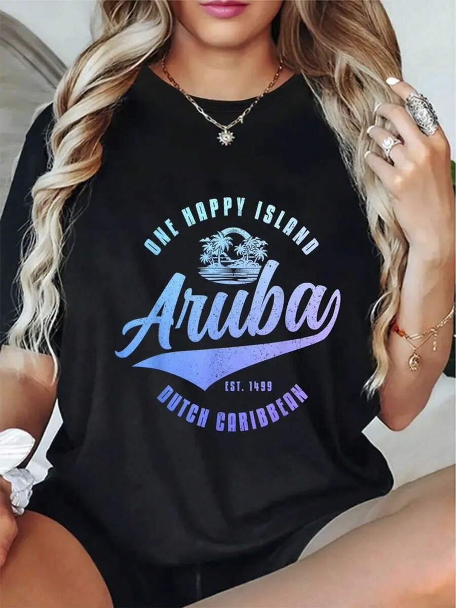 Soft, Breathable, And Lightweight For All-Day Comfort. Women's Aruba T-Shirt - Black With Turquoise Lettering And A Design Of The Dutch Caribbean Island - Lightweight, Breathable, And Slightly Stretchy Fabric, Flexible And Comfortable, Crew Neck, Short Sleeves - Casual Summer Beachwear, Aruba-Themed Vacation T-Shirt. Classic Crew Neck With A Relaxed Fit That Flatters All Body Types And Is Easy To Pair With Jeans, Shorts, And Leggings. - 黑色 - 查看 1