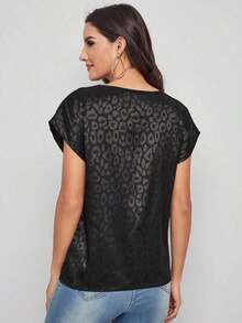 Clasi Top de manga murciélago de leopardo jacquard de satén - Negro - Ver 2