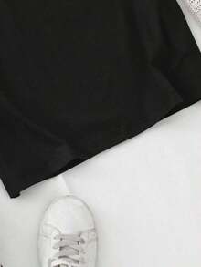 Women's Short-Sleeved Crew Neck T-Shirt With A Cartoon Print Of A St. Patrick's Day Calf, Casual Sporty Style, Cool Summer Clothing For Women. - 黑色 - 查看 2