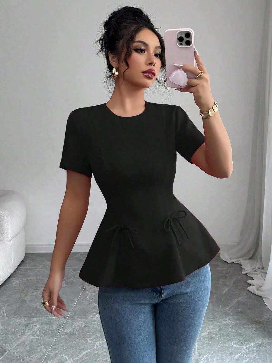 Blusa casual de primavera y verano, elegante, de estilo francés, de unicolor, con cuello redondo, corte evasé, manga corta, con cintura ceñida, detalle de lazo y cremallera posterior - Negro - Ver 1