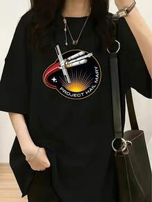 Women's Casual Short Sleeve T-Shirt With "Rescue Plan" Project Hail Mary Mission Badge Print - Women's Casual Crew Neck T-Shirt, Soft Polyester Blend, Loose Fit, Spring/Summer Fashion Essential. - 黑色 - 查看 12
