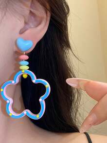 1 paire de boucles d'oreilles pendantes acryliques asymétriques avec motifs à pois, cœur et fleur. Style européen et américain, personnalisé, élégant, convient pour les femmes et les filles. Idéal pour les voyages, les mariages, les fêtes, les anniversaires, les cadeaux de Noël 2026 - Multicolore - Voir 5