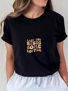 Camiseta Gráfica Suave Under The Radar 180G para Fiestas Familiares y de Oficina - "El Perezoso Necesita Café" - Regalo Festivo para Él y Ella - Camiseta Unisex de Algodón Suelto de Manga Corta y Cuello Redondo Estilo Vintage Urbano - Negro - Ver 6