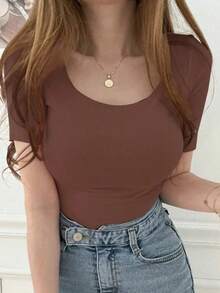 Camiseta básica de manga corta de corte slim con cuello redondo en color liso para verano, crop top para mujer - Marrón - Ver 1