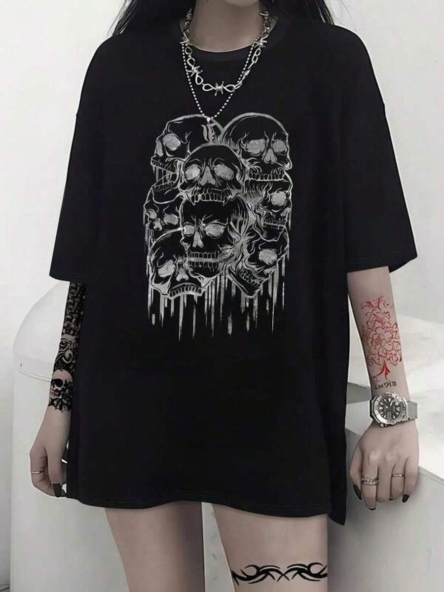 1 Piece Unisex Casual T-Shirt  Style Unique T-Shirt With Skull Design In Y2k Style Perfect To Highlight Your Bold And Modern Personality Ideal For Lovers Of Alternative Fashion And Urban Culture Combines Comfort And Style On Every Occasion. - 黑色 - 查看 1