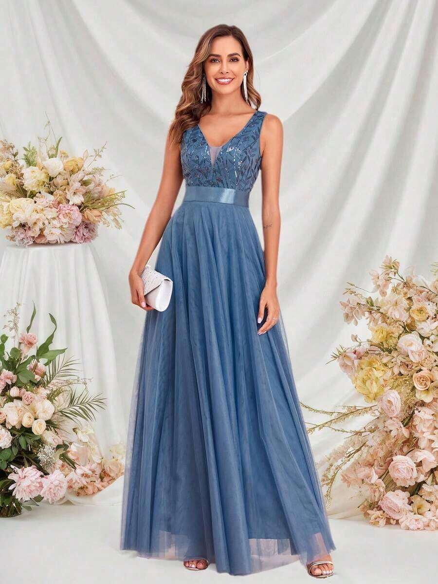 Vestido de dama de honor formal de línea A con escote en V sin mangas, bordado y de malla, vestido de fiesta elegante, vestido de invitado de boda formal, vestido de ceremonia de graduación, vestido de noche de primavera - Niebla azul - Ver 1