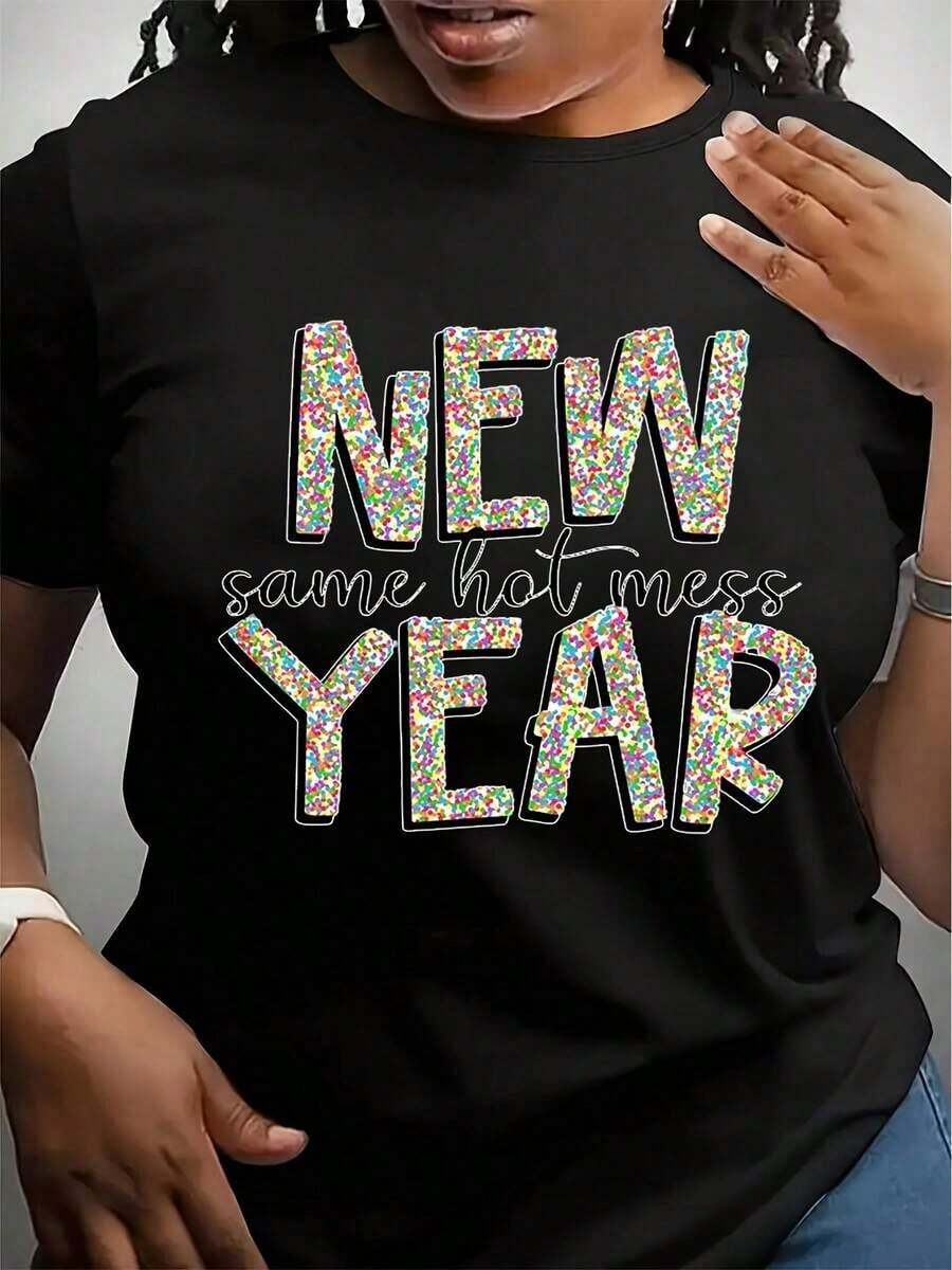 Suave, transpirable y ligera para comodidad durante todo el día. Camiseta "New Year Same Hot Mess" - Camiseta de Nochevieja. Cuello redondo clásico con un corte relajado que favorece todas las formas del cuerpo y es fácil de combinar con jeans, shorts y leggings. - Negro - Ver 1