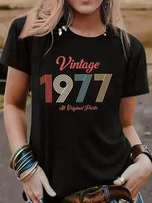 Women's Vintage 1977 Print T-Shirt - Casual Short Sleeve Crew Neck T-Shirt For Spring And Summer. Crew Neck, Short Sleeves, 100% Cotton, 220 Gsm. Leisure - 黑色 - 查看 7