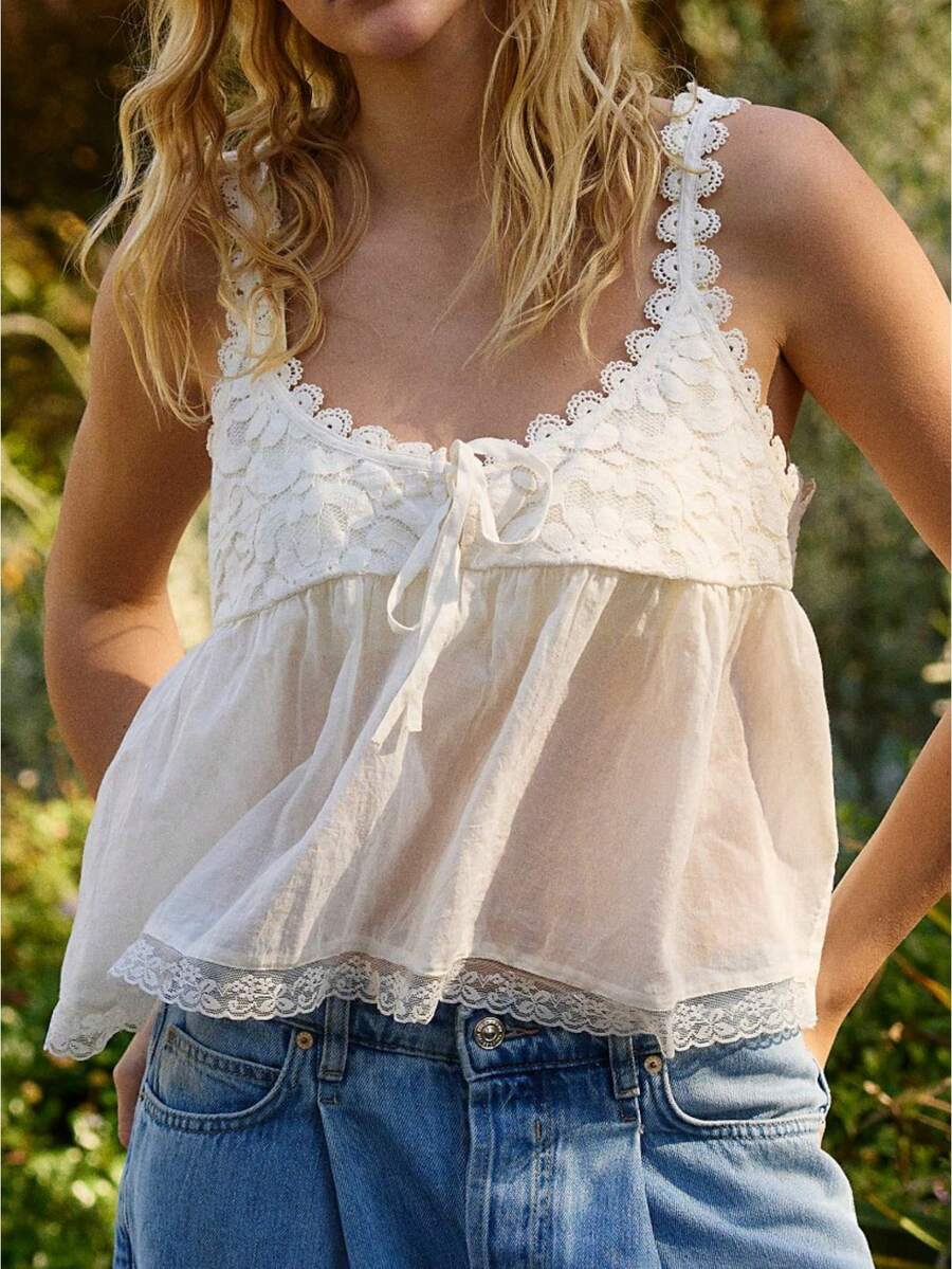 Women Sleeveless Ruffled Lace Trim Boho Spaghetti Crop Top Scoop Neck Flowy Button Down Front Tie Mesh Crop Tank Top - 白色 - 查看 1