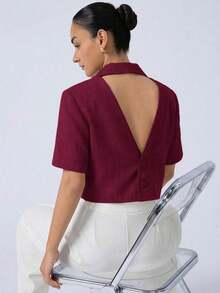 Nueva chaqueta elegante y sofisticada de tela texturizada con cuello de solapa, diseño de espalda cruzada, cintura corta y mangas cortas para estilizar la figura de la mujer - Burdeos - Ver 5