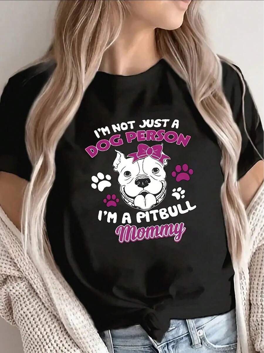 Black Short-Sleeved T-Shirt For Dog Lovers, Featuring A Pitbull Mom Design Adorned With Pink Paw Prints. It's Perfect For Relaxed Outings Or Wearing At Home, Being Both Lightweight And Durable, Making It An Excellent Gift For Pet Lovers. - 黑色 - 查看 1
