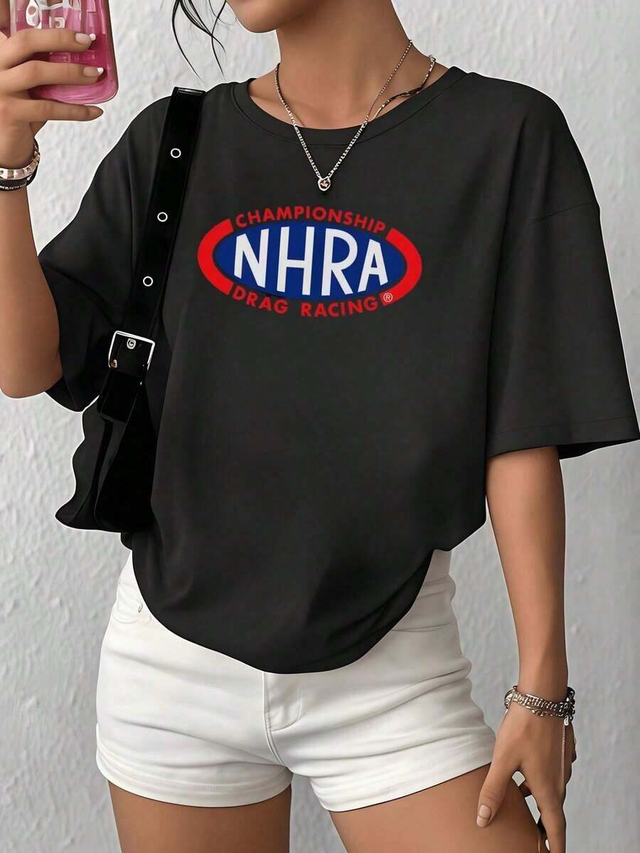 Oval Logo In Red And Blue With Lettering Symbolizing The Passion For Drag Racing And The Spirit Of Speed. Women's T-Shirts, 100% Cotton. Suitable For Spring, Summer And Autumn. - 黑色 - 查看 1