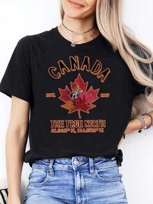 Comfortable Print. Women's Casual T-Shirt With A Canadian Maple Leaf Print, "CANADA THE TRUE NORTH". Suitable For Travel And Casual Wear. Simple And Casual Summer T-Shirt. - 黑色 - 查看 11