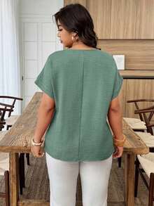 Blusa holgada de mujer talla grande con cuello redondo, mangas de murciélago y lunares en contraste, adecuada para uso diario y vacaciones, primavera/verano - Verde militar - Ver 2