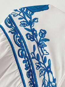 Weeklong Blusa elegante de dama de moda con nueva impresión bordada de imitación, recorte hueco delantero, volante, decoración con flecos y manga 3/4 - Azul - Ver 7
