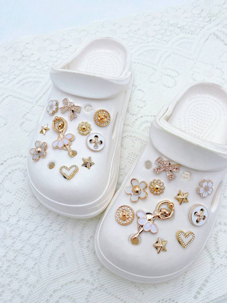 20个多功能白色蝴蝶结、花朵、心形可拆卸鞋夹，适用于女士凉鞋、拖鞋、沙滩包，是节日、生日派对的理想礼物。 - 白色 - 查看 1