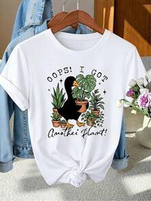 Essential White Casual T-Shirt With A Print Of Ducks And Potted Plants. This Stylish Short-Sleeved, Crew-Neck Tee Is Perfect For Everyday Summer Wear. The Soft, Comfortable Fabric Makes It An Excellent Gift For Easter Or Mother's Day. Made From Soft Cotton For Everyday Wear. - 白色 - 查看 6