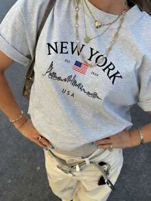 Women's Short-Sleeved T-Shirt With A Round Neck And Simple Slogan Print, Casual Summer Style, Loose Fit, Ideal For Everyday Wear And Holidays. Women's T-Shirt. White - 淺灰色 - 查看 1
