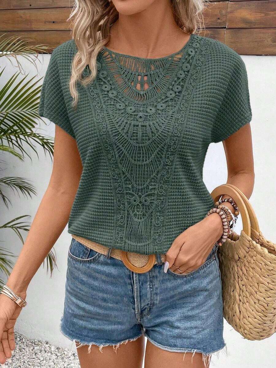 Camiseta de manga corta con hombros caídos de tela de gofre con textura de encaje para mujeres con mangas de murciélago - Verde - Ver 1