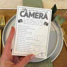 Tarjetas de recuerdo del juego de desafío de selfie "Yo veo con mi pequeña cámara" en blanco y negro para invitados a la boda - Juego del reto de selfies - Ver 3