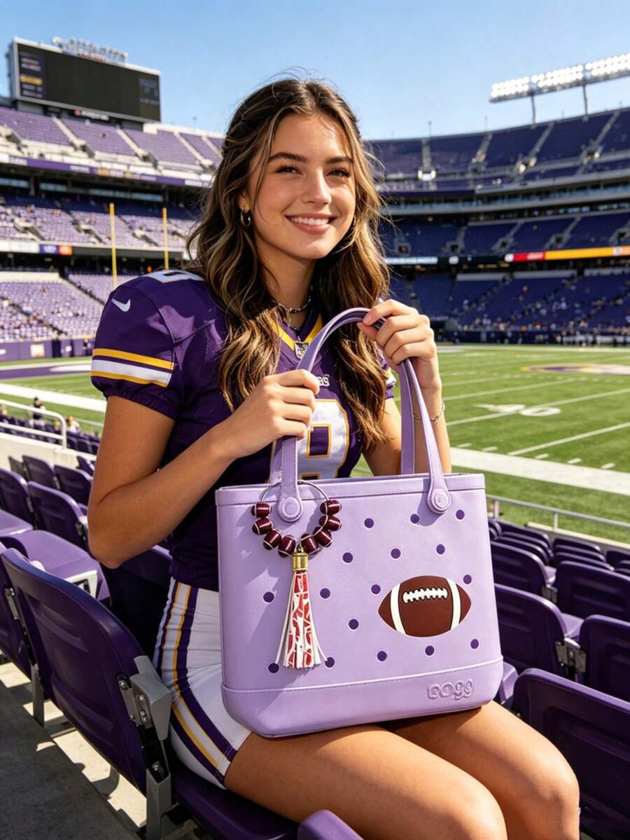 2 Pcs Beaded Charms With Tassels Bogg Bags - Sporty Beach Bag Accessories, Compatible With Simply Other Rubber Beach Bags - 升級版足球 - 查看 1